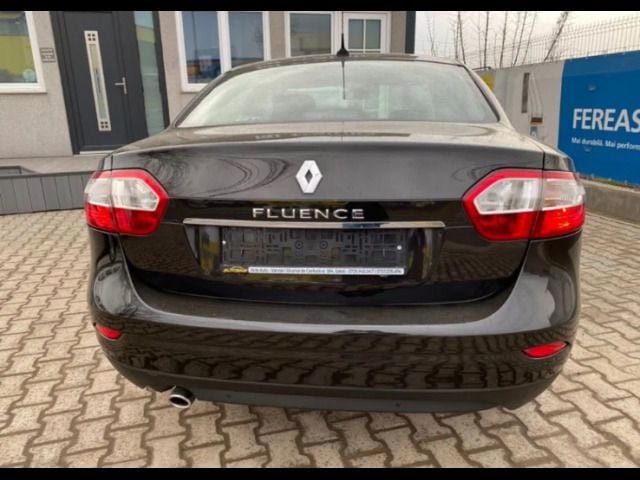 Second-hand Renault Fluence 80 kW (110 CP) 2012 Negru Berlinǎ