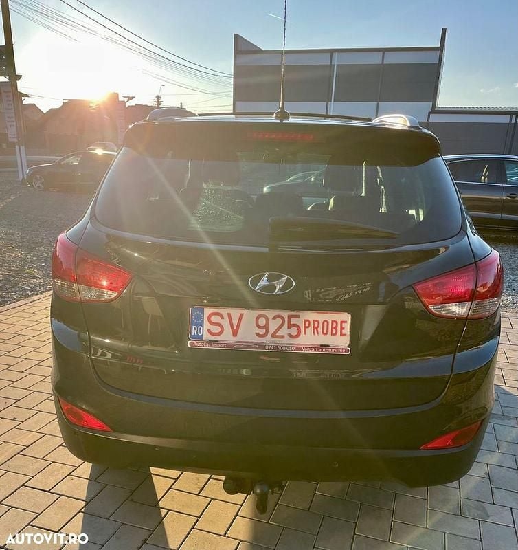 Second-hand Hyundai ix35 184 CP (135 kW) 2010 Culoarenegru SUV