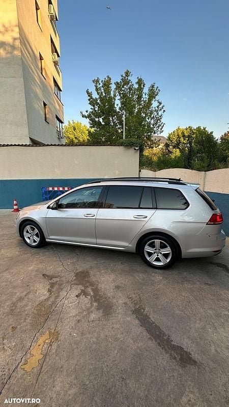 Culoareargint Utilizat 2015 VW Golf VII Comfortline Break | 6.890 EUR (Preț bun) - Imagine 1/4