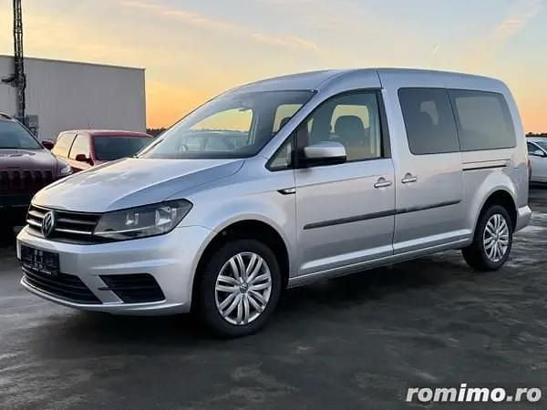 Second-hand VW Caddy Maxi 105 CP (77 kW) 2017 Argintiu Monovolum