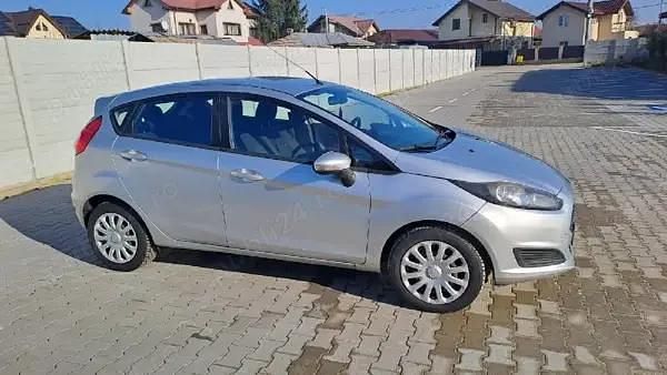 Second-hand Ford Fiesta 65 CP (47 kW) 2015 Gri Hatchback