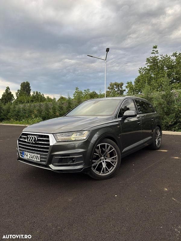 Culoaregri Utilizat 2016 Audi Q7 S-Line SUV | 22.700 EUR (Super Preț) - Imagine 1/4