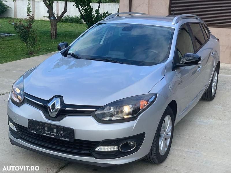 Argint Utilizat 2015 Renault Mégane GrandTour LIMITED Break | 4.990 EUR (Preț bun) - Imagine 1/4