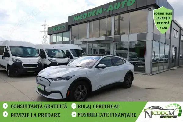 Utilizat 2022 Ford Mustang Mach-E Extended Range SUV | 32.990 EUR - Imagine 1/4