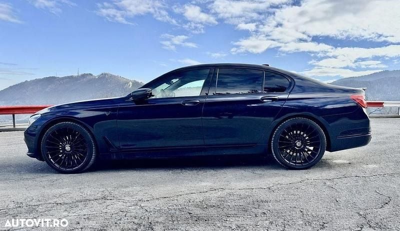Second-hand BMW 740 320 CP (235 kW) 2017 Culoarealbastru Berlinǎ