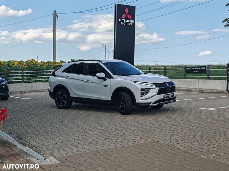 Second-hand Mitsubishi Eclipse Cross Select 188 CP (138 kW) 2021 Culoarealb SUV