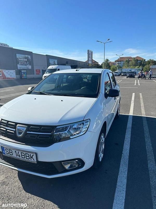Culoarealb Utilizat 2019 Dacia Sandero Hatchback | 7.500 EUR (Preț OK) - Imagine 1/4
