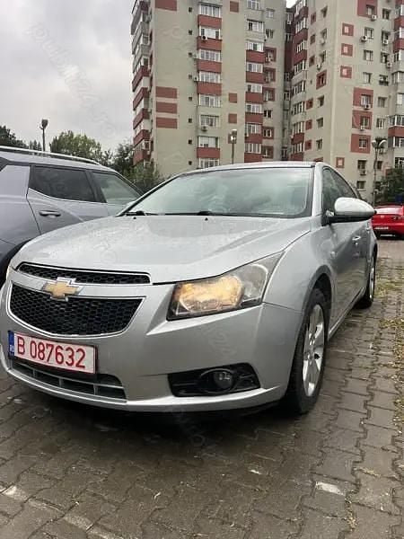 Utilizat 2010 Chevrolet Cruze Berlinǎ | 2.450 EUR (Super Preț) - Imagine 1/4