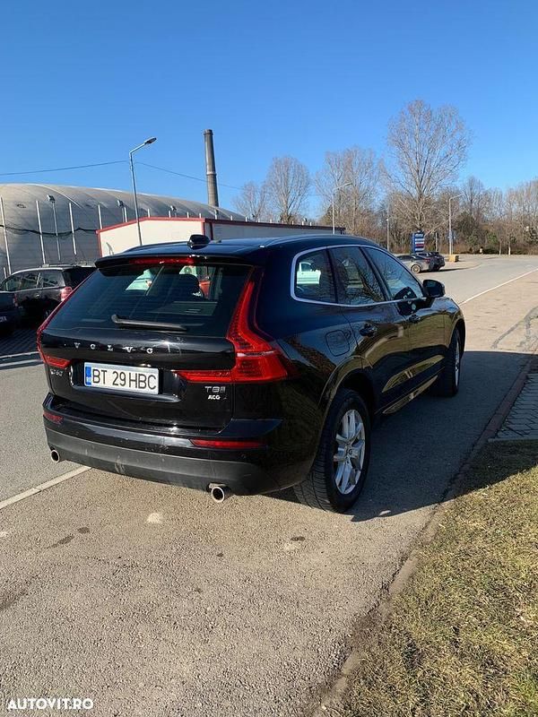 Second-hand Volvo XC60 408 CP (300 kW) 2018 Culoarenegru SUV
