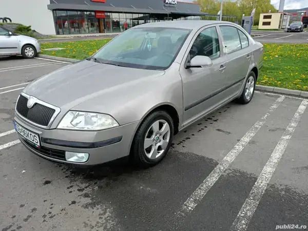 Utilizat 2008 Skoda Octavia Berlinǎ | 3.000 EUR (Preț bun) - Imagine 1/4