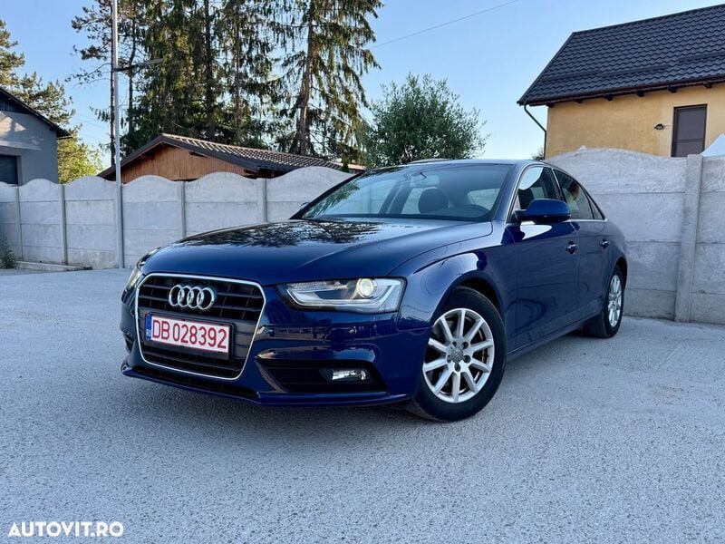 Albastru Utilizat 2014 Audi A4 Berlinǎ | 11.999 EUR - Imagine 1/4