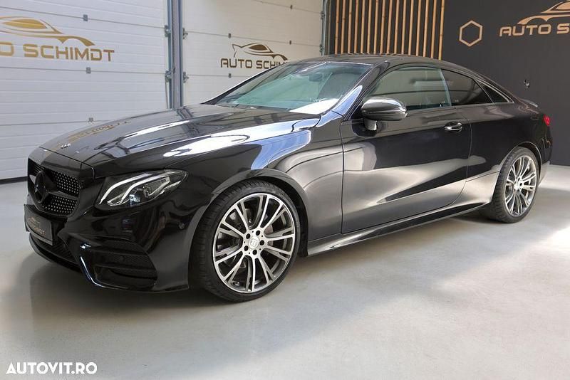 Culoarenegru Utilizat 2018 Mercedes E200 AMG line Coupe | 29.934 EUR (Preț OK) - Imagine 1/4