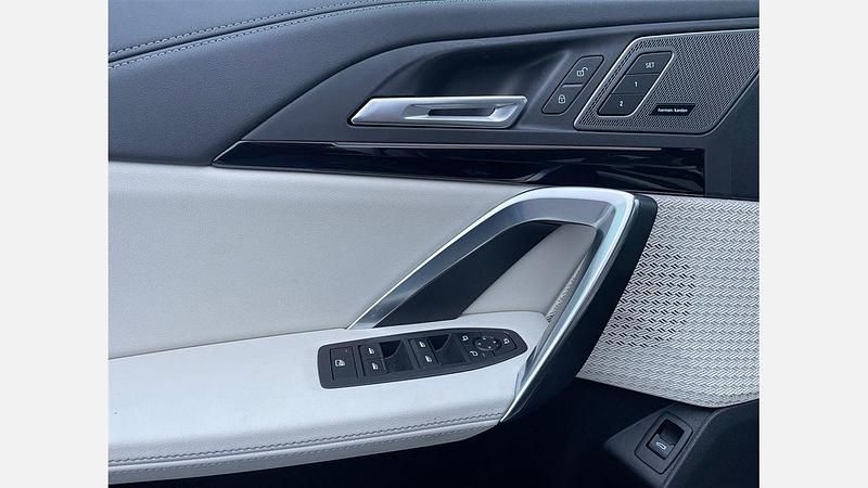 Second-hand BMW X1 Comfort Edition 150 CP (110 kW) 2025 Night dusk blue SUV