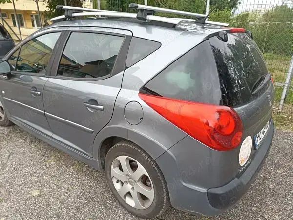 Gri Utilizat 2010 Peugeot 207 CC Cabrio | 3.099 EUR - Imagine 1/4