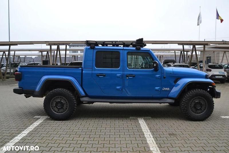 Second-hand Jeep Gladiator Overland 264 CP (194 kW) 2020 Culoarealbastru Pickup