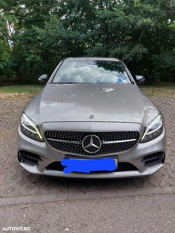 Bej Utilizat 2018 Mercedes C220 AMG line Berlinǎ | 21.999 EUR (Preț OK) - Imagine 1/4