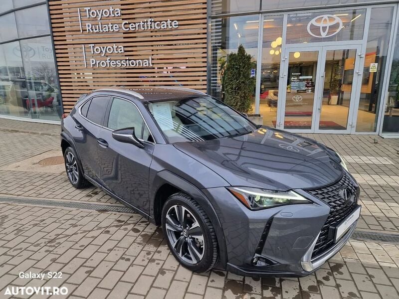 Gri Utilizat 2023 Lexus UX 250h Executive Line SUV | 39.400 EUR - Imagine 1/4