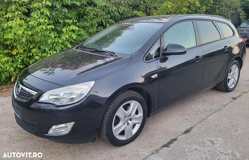 Gri Utilizat 2011 Opel Astra Cosmo Break | 3.300 EUR (Preț OK) - Imagine 1/4