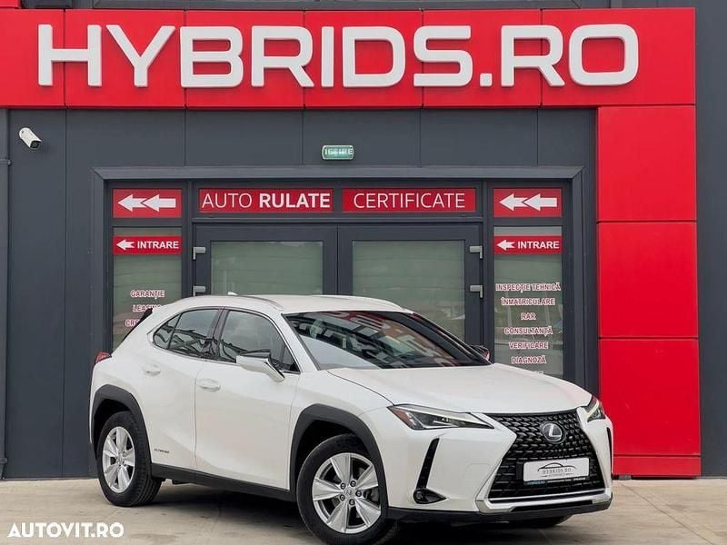 Culoarealb Utilizat 2022 Lexus UX 250h Business Edition SUV | 25.500 EUR (Puțin scump) - Imagine 1/4