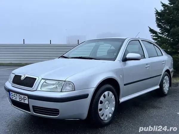 Second-hand 2007 Skoda Octavia Berlinǎ | 1.500 EUR (Super Preț) - Imagine 1/4