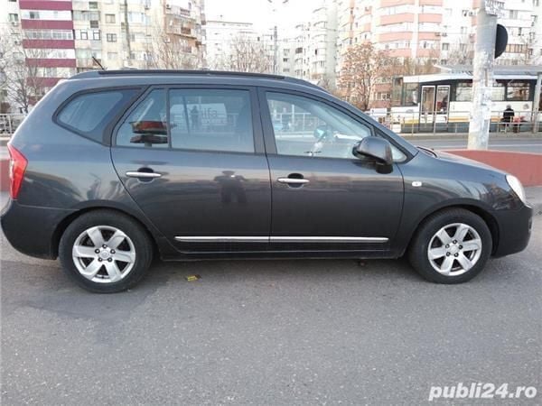Second-hand Kia Carens 140 CP (102 kW) 2007 Gri Monovolum