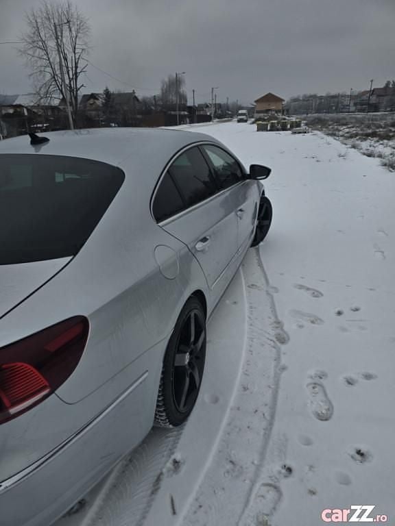 Second-hand VW Passat Comfortline 177 CP (130 kW) 2013 Culoaregri Berlinǎ