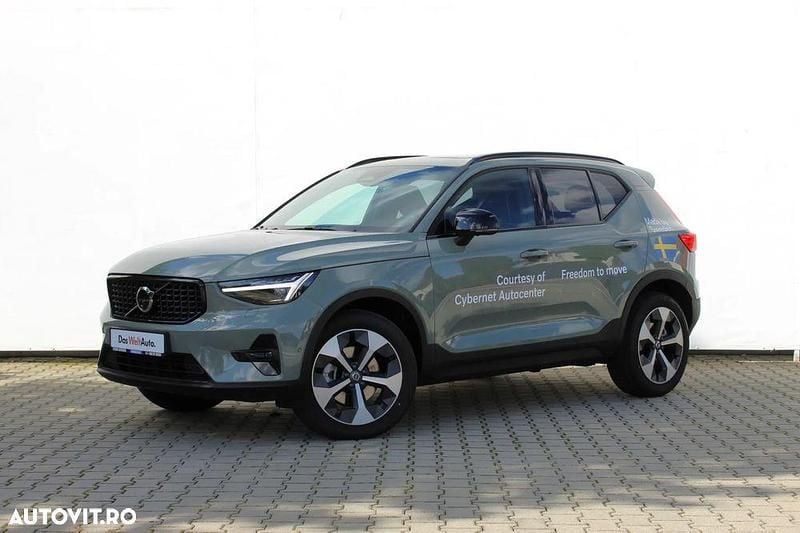 Second-hand Volvo XC40 Ultimate 197 CP (144 kW) 2025 Culoareverde SUV