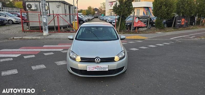 Culoarebej Utilizat 2010 VW Golf Comfortline Berlinǎ | 4.850 EUR (Preț OK) - Imagine 1/4
