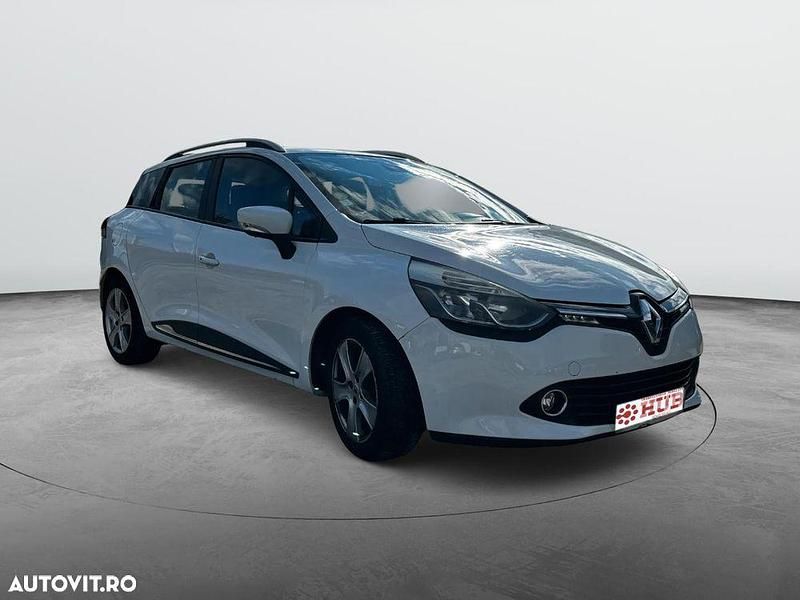 Second-hand Renault Clio GrandTour Dynamique 90 CP (66 kW) 2016 Culoarealb Break