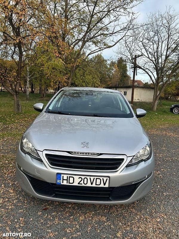 Second-hand Peugeot 308 Access 110 CP (80 kW) 2015 Culoareargint Hatchback
