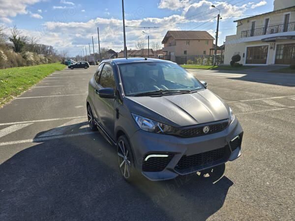 Gri Utilizat 2022 Aixam Coupe Coupe | 13.800 EUR - Imagine 1/4
