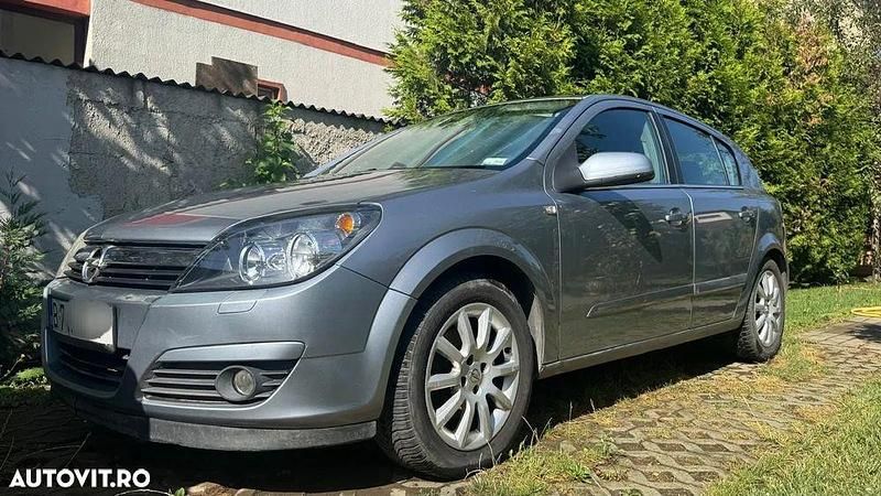 Albastru Utilizat 2004 Opel Astra Classic Hatchback | 1.600 EUR (Preț OK) - Imagine 1/4