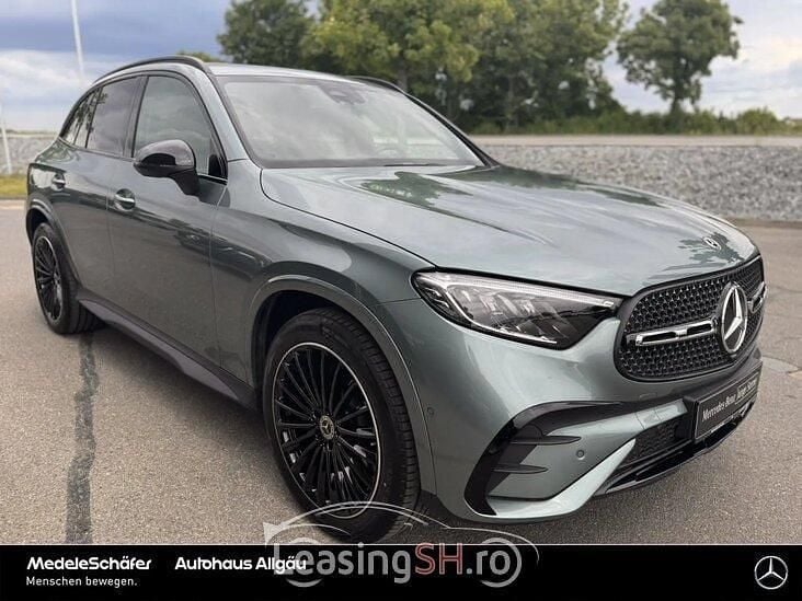 Argintiu Utilizat 2024 Mercedes 200 AMG SUV | 59.034 EUR (Preț OK) - Imagine 1/4