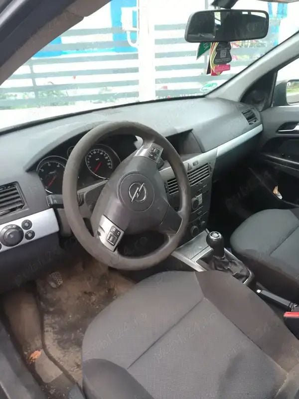 Utilizat 2007 Opel Astra Berlinǎ | 1.500 EUR (Preț bun) - Imagine 1/4