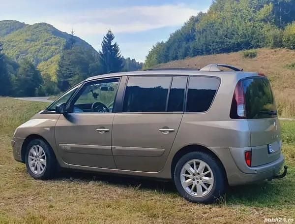 Gri Utilizat 2010 Renault Espace Monovolum | 3.500 EUR (Preț bun) - Imagine 1/4