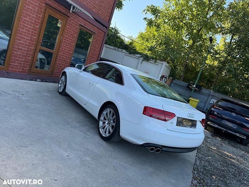 Second-hand Audi A5 160 CP (117 kW) 2010 Culoarealb Coupe