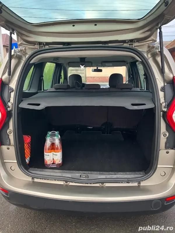 Utilizat 2012 Dacia Lodgy Monovolum | 3.299 EUR (Super Preț) - Imagine 1/4