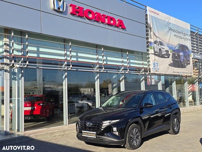 Culoarenegru Utilizat 2021 Hyundai Tucson Style SUV | 23.991 EUR (Scump) - Imagine 1/4
