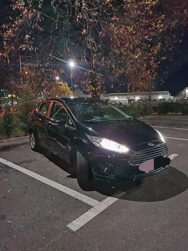 Utilizat 2014 Ford Fiesta Titanium Hatchback | 4.350 EUR (Preț OK) - Imagine 1/4