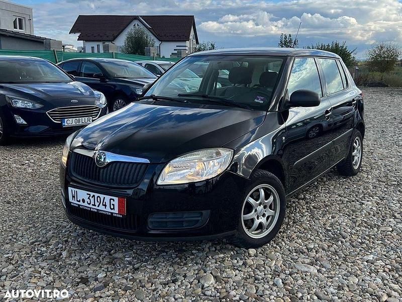 Culoarenegru Utilizat 2010 Skoda Fabia Classic | 4.200 EUR - Imagine 1/4