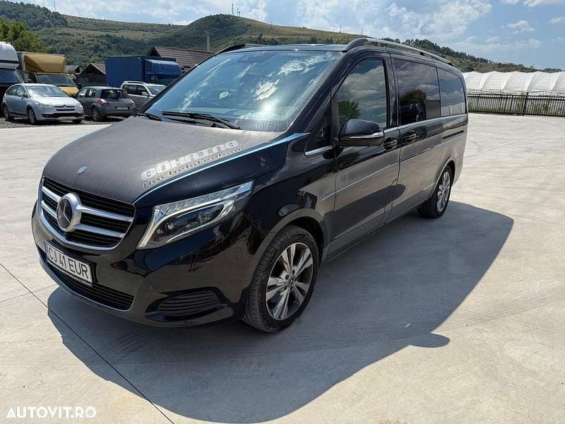 Negru Utilizat 2015 Mercedes V250 Avantgarde Edition Monovolum | 26.500 EUR (Super Preț) - Imagine 1/4