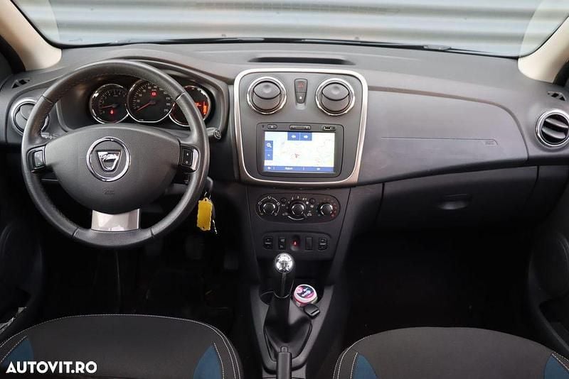 Culoarenegru Utilizat 2016 Dacia Logan MCV Celebration Break | 4.999 EUR (Preț bun) - Imagine 1/4