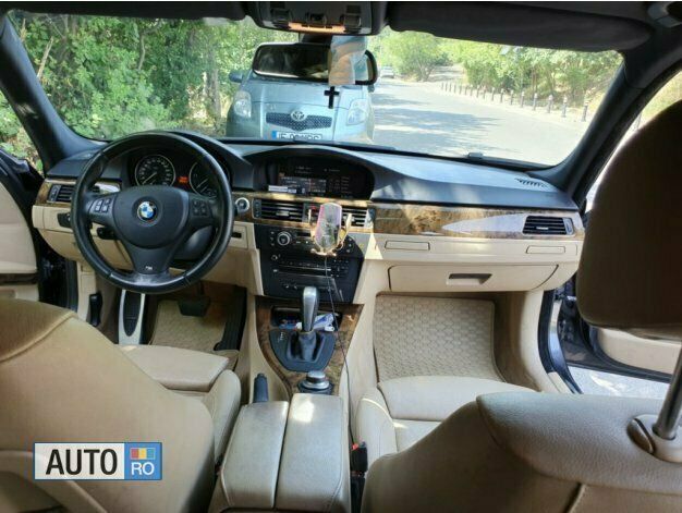 Second-hand BMW 330 M Sport 231 CP (169 kW) 2008 Gri Berlinǎ