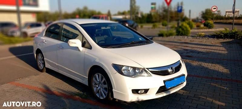 Culoarealb Utilizat 2010 Honda Civic Hatchback | 4.250 EUR (Preț OK) - Imagine 1/4