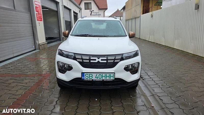 Second-hand Dacia Spring Extreme 47 kW (65 CP) 2023 Culoarealb Hatchback