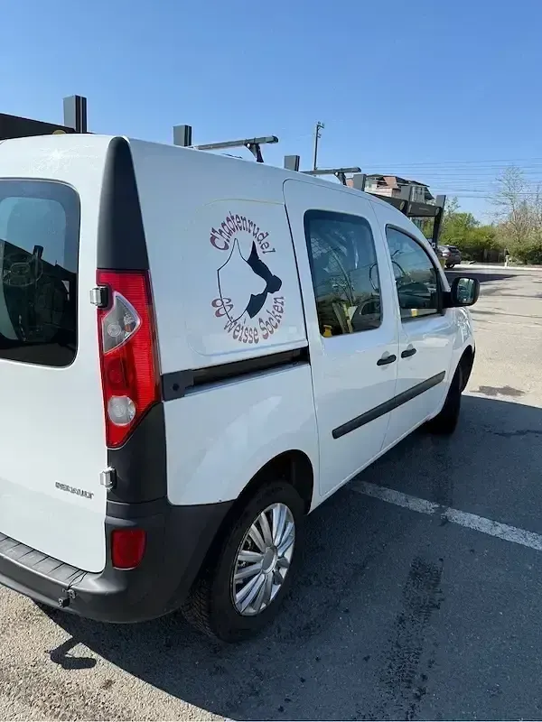 Second-hand Renault Kangoo 160 CP (2009) în Mogosoaia - 3.300 EUR