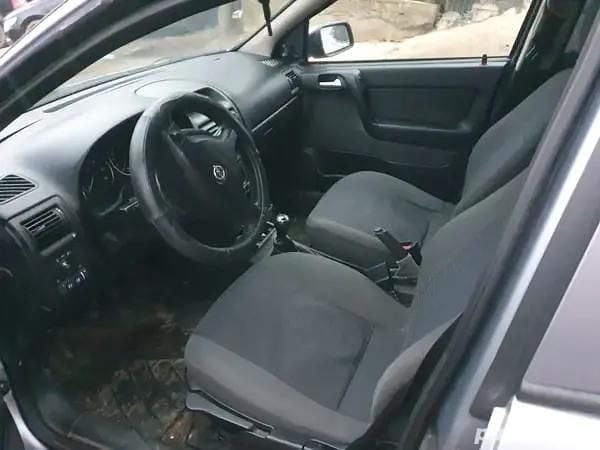Second-hand Opel Astra 104 CP (76 kW) 2004 Monovolum
