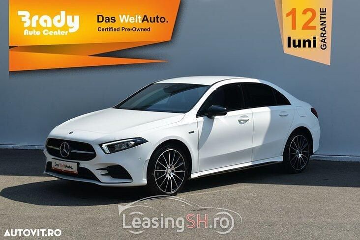 Alb Utilizat 2021 Mercedes A250 AMG line Berlinǎ | 30.900 EUR - Imagine 1/4