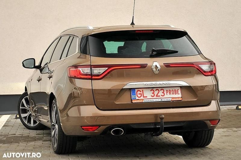 Second-hand Renault Mégane GrandTour Intens 130 CP (95 kW) 2016 Culoaremaro Break