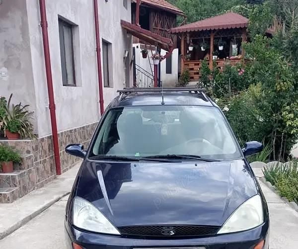 Utilizat 2001 Ford Focus Berlinǎ | 4.500 EUR - Imagine 1/4